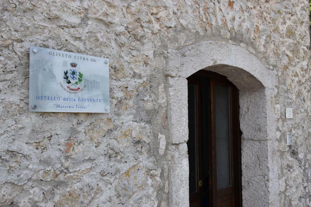 Ostello Della Gioventu Massimo Troisi Oliveto Citra المظهر الخارجي الصورة